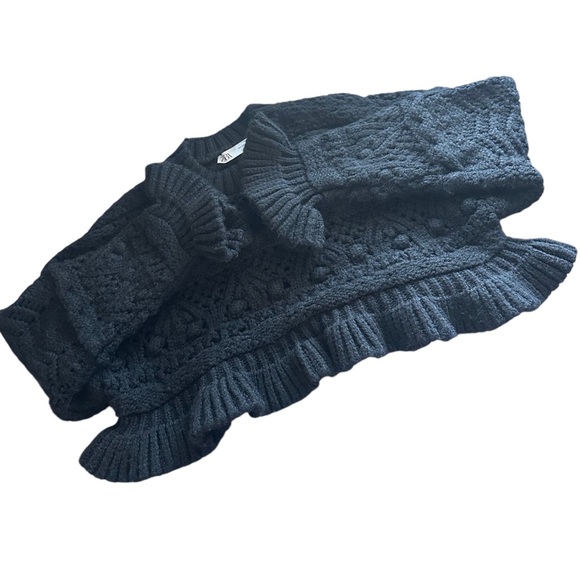 ZARA Cropped Sweater Black Knit Chunky Ruffle Long Sleeve size Small EUC - Picture 5 of 11